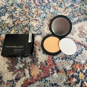 Shade Dark Youngblood pressed mineral rice setting powder